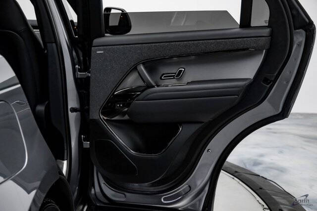 2024 Land Rover Range Rover Sport P360 SE