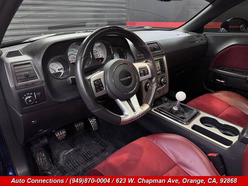 2014 Dodge Challenger SRT8