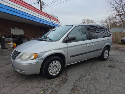 2005 Chrysler Town and Country