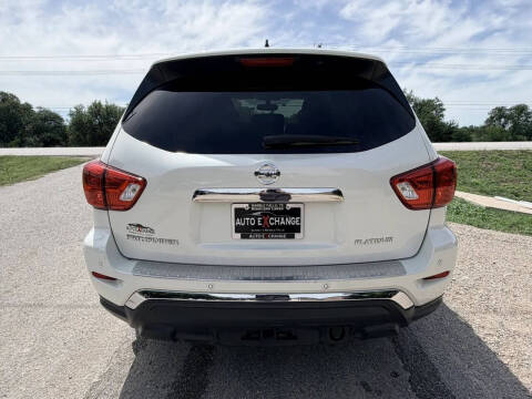 2017 Nissan Pathfinder Platinum