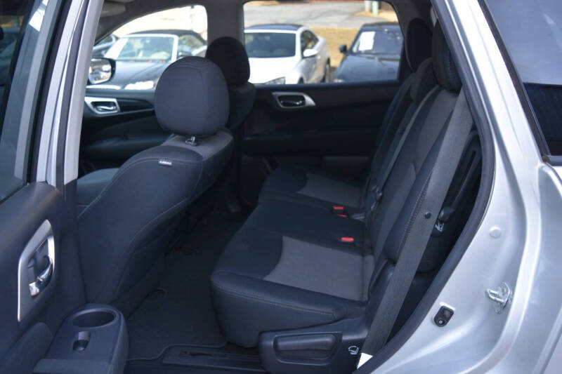 2017 Nissan Pathfinder S