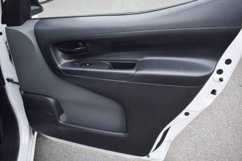 2017 Nissan NV200 SV