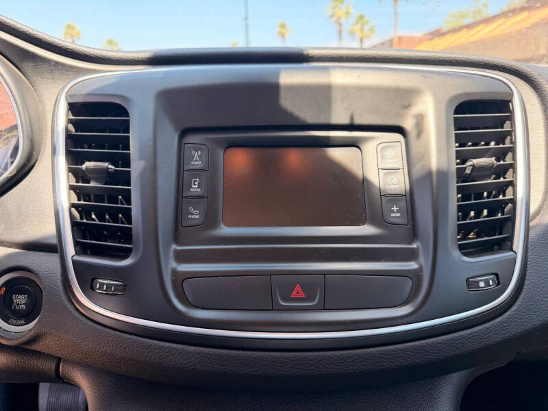 2016 Chrysler 200