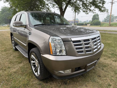 2011 Cadillac Escalade Luxury