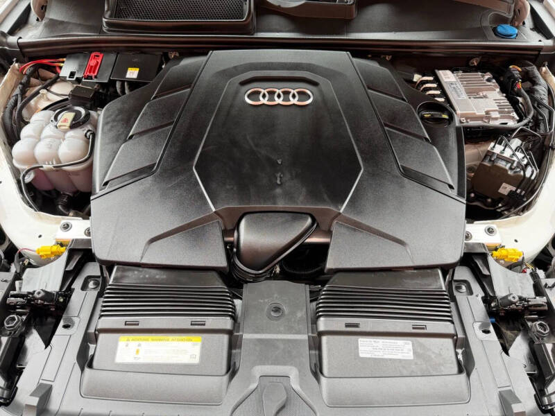 2020 Audi Q7 quattro Premium Plus 55 TFSI