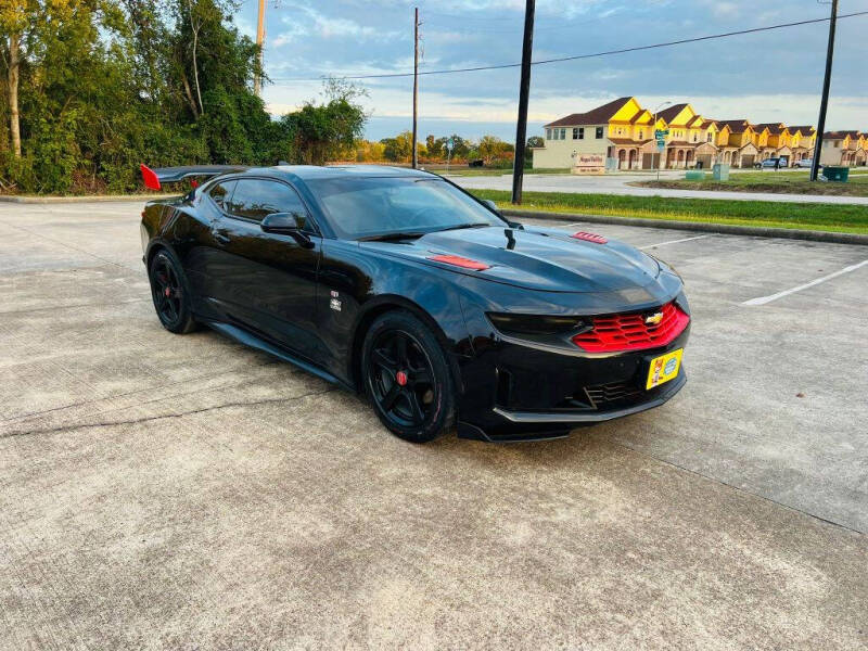 2019 Chevrolet Camaro 1LT photo 24