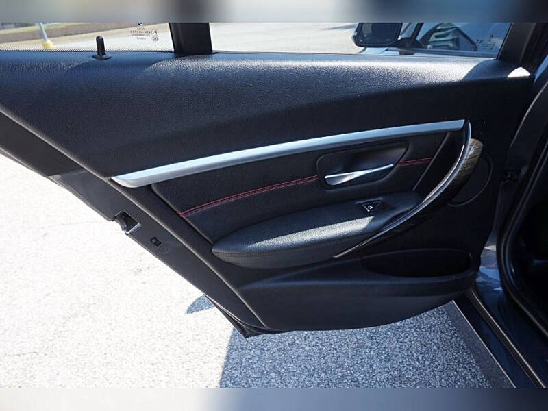 2018 BMW 3 Series 330i