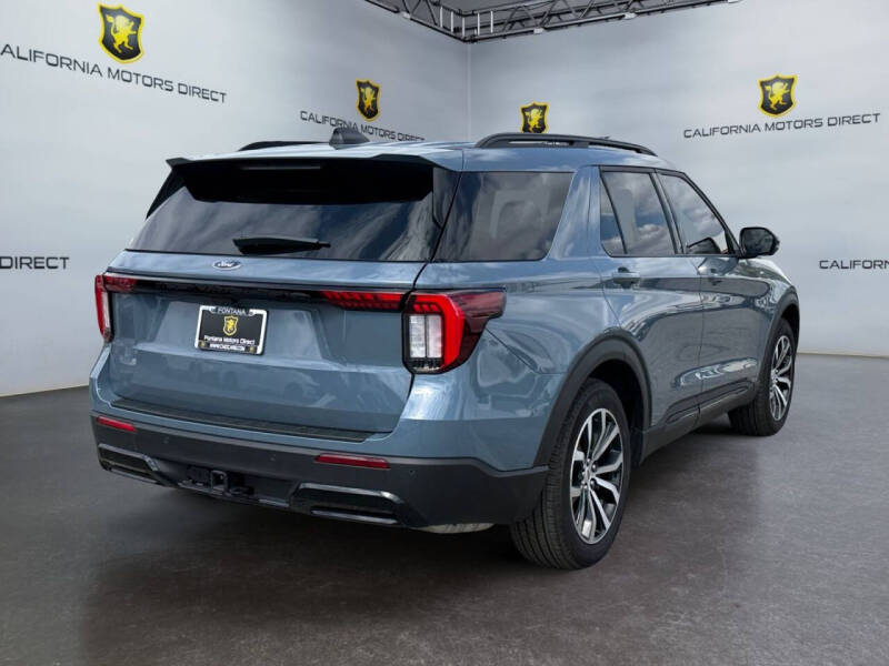 2025 Ford Explorer ST-Line