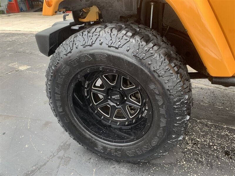 2012 Jeep Wrangler Unlimited Sahara