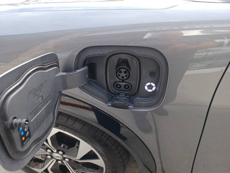 2021 Ford Mustang Mach-E Premium