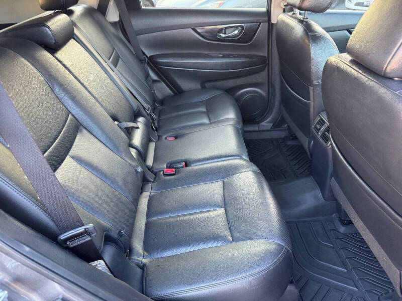 2020 Nissan Rogue SL