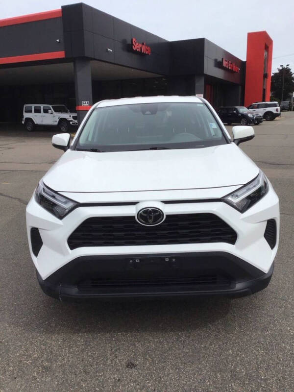 2023 Toyota RAV4 LE