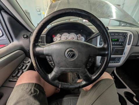 2004 Mercury Mountaineer Convenience