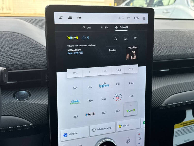 2025 Ford Mustang Mach-E Premium