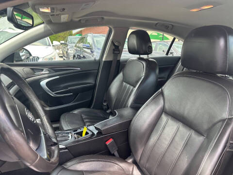 2013 Buick Regal Premium 1