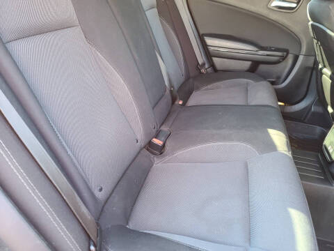 2017 Dodge Charger SE