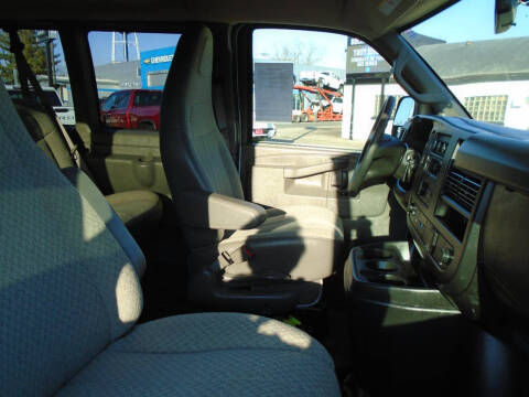 2023 Chevrolet Express LS 3500