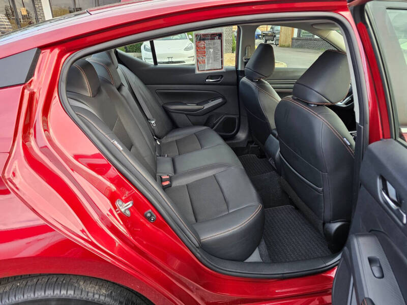 2022 Nissan Altima 2.5 SR