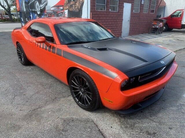 2009 Dodge Challenger SRT8