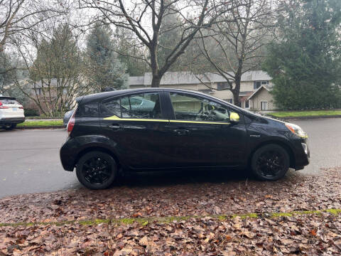 2016 Toyota Prius c Persona Special Edition