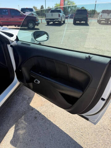 2015 Dodge Challenger R/T Plus Shaker