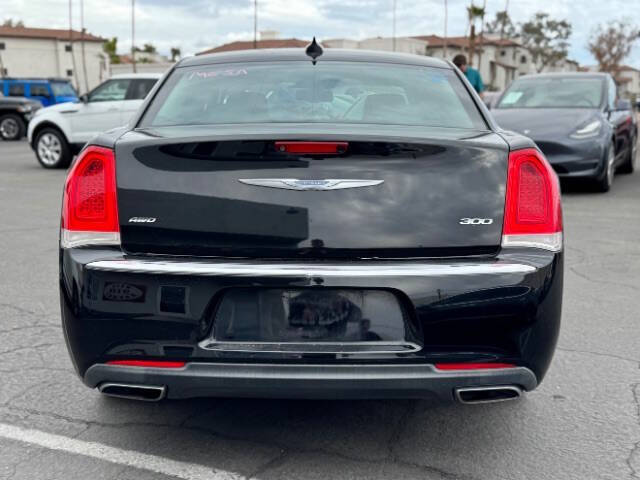 2018 Chrysler 300 Limited