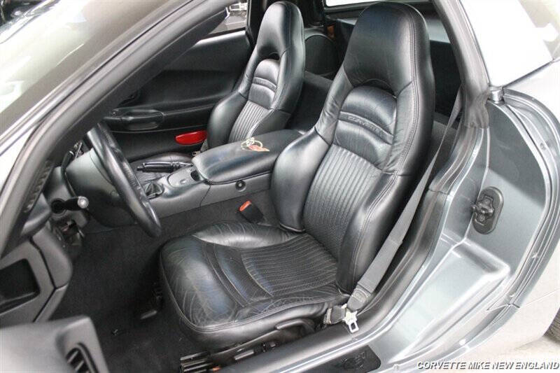 2003 Chevrolet Corvette 9