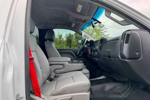 2022 Chevrolet Silverado 5500HD