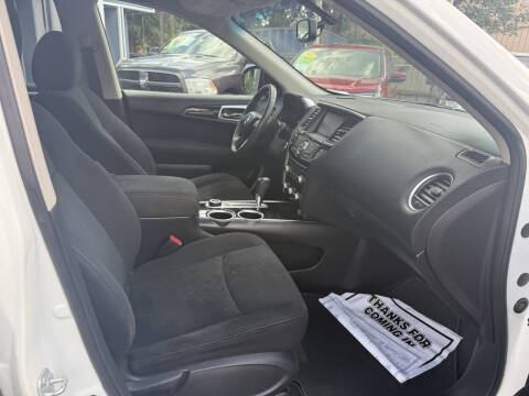 2015 Nissan Pathfinder SV