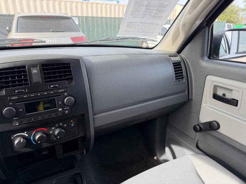 2006 Dodge Dakota ST