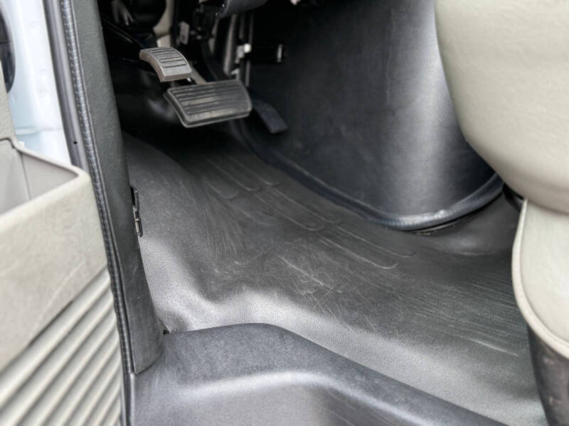 2022 Chevrolet Express 2500