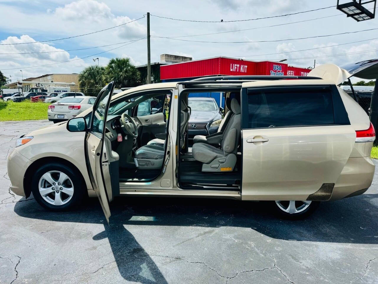 2011 Toyota Sienna for sale at NOVA AUTO SALES in Orlando, FL