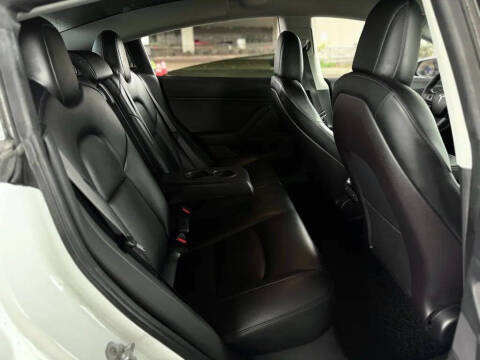 2019 Tesla Model 3 Standard Range Plus