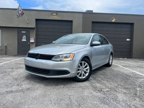 2012 Volkswagen Jetta for sale at Vox Automotive in Oakland Park FL