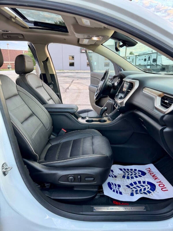 2019 GMC Acadia Denali