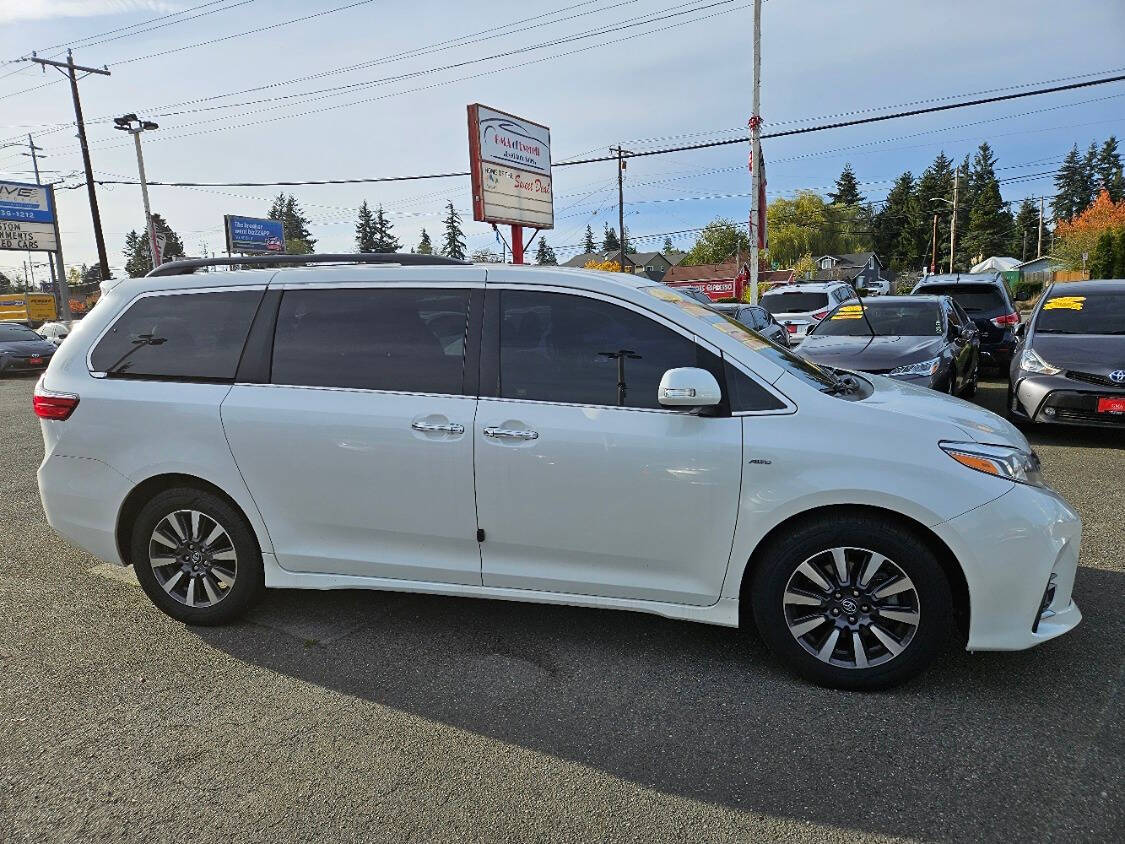 2018 Toyota Sienna for sale at River Auto Sale in Everett, WA