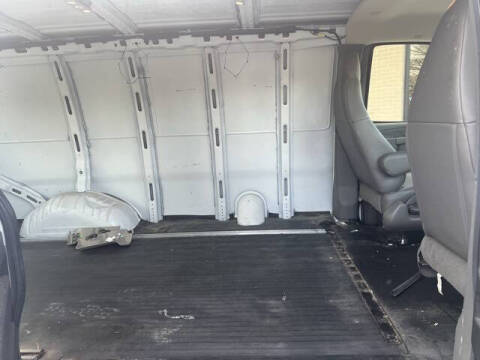 2017 Chevrolet Express 2500