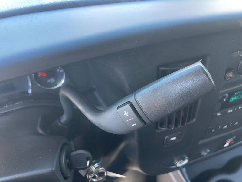 2023 GMC Savana 2500