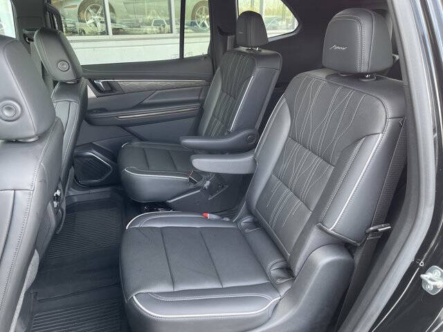 2025 Buick Enclave Avenir