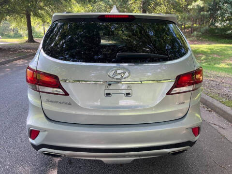 2017 Hyundai Santa Fe SE