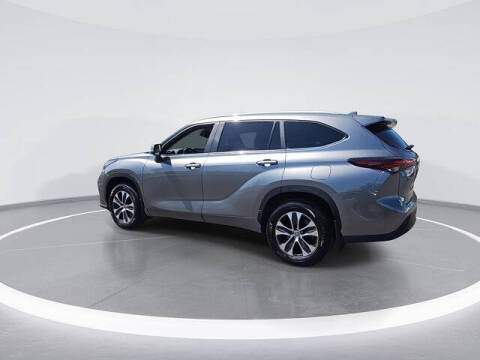2025 Toyota Highlander XLE