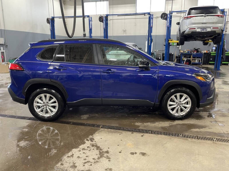 2025 Toyota Corolla Cross LE