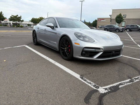 2017 Porsche Panamera