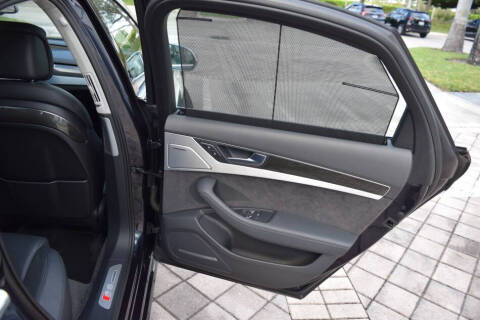 2015 Audi S8 4.0T quattro