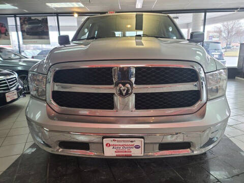 2016 RAM 1500 SLT