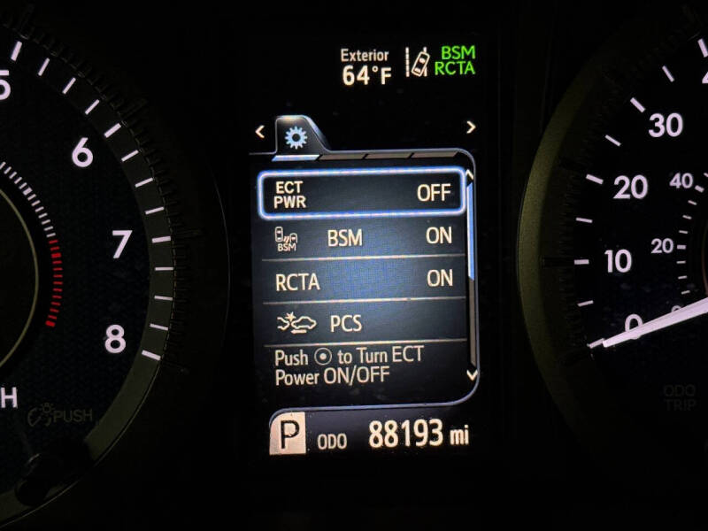 2020 Toyota Sienna XLE Premium 8-Passenger