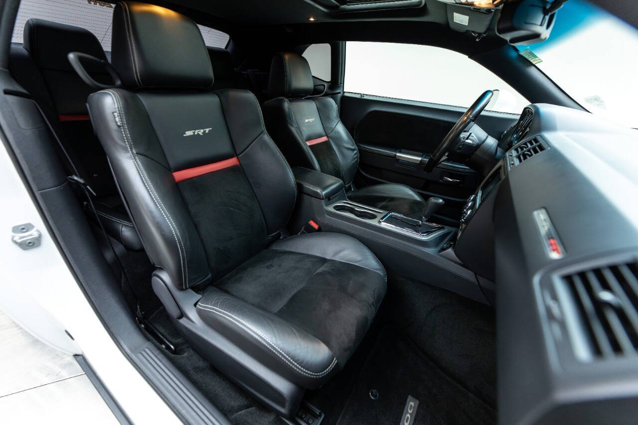 2012 Dodge Challenger 129
