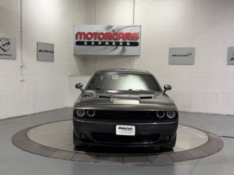 2018 Dodge Challenger SXT Plus