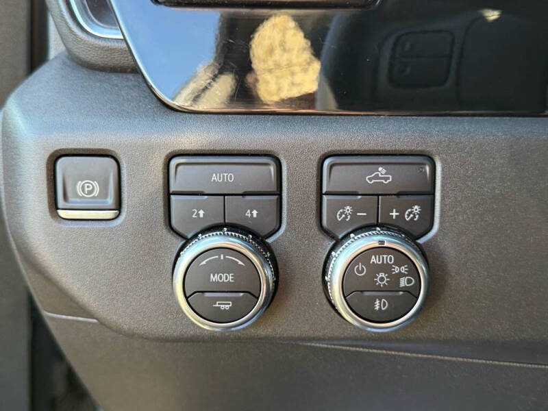 2024 GMC Sierra 1500 Elevation Standard