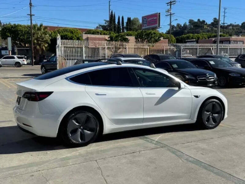 2020 Tesla Model 3 Standard Range